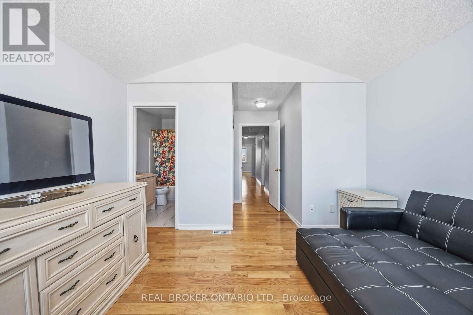 8 Medley Crescent, Markham, Ontario  L3S 4M8 - Photo 31 - N12762040