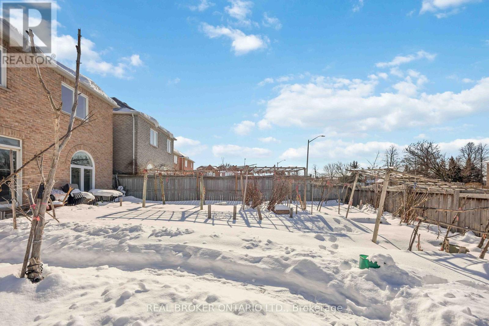 8 Medley Crescent, Markham, Ontario  L3S 4M8 - Photo 49 - N12762040