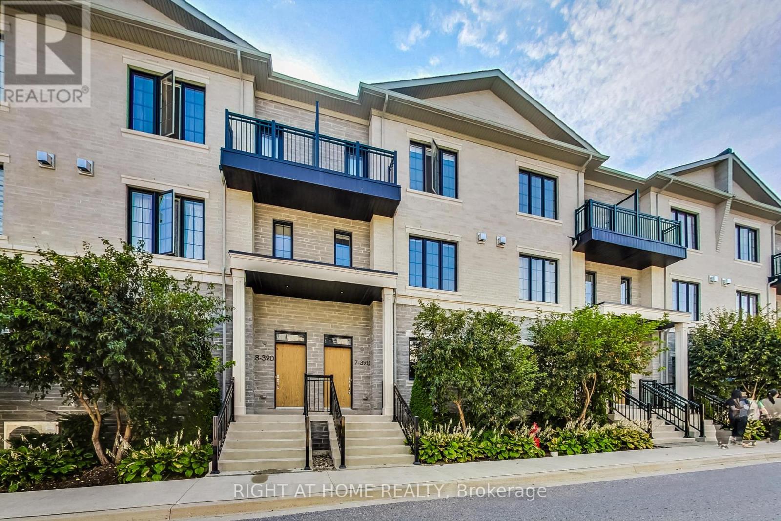 TH7 - 390 HIGHWAY 7 E, Richmond Hill, Ontario