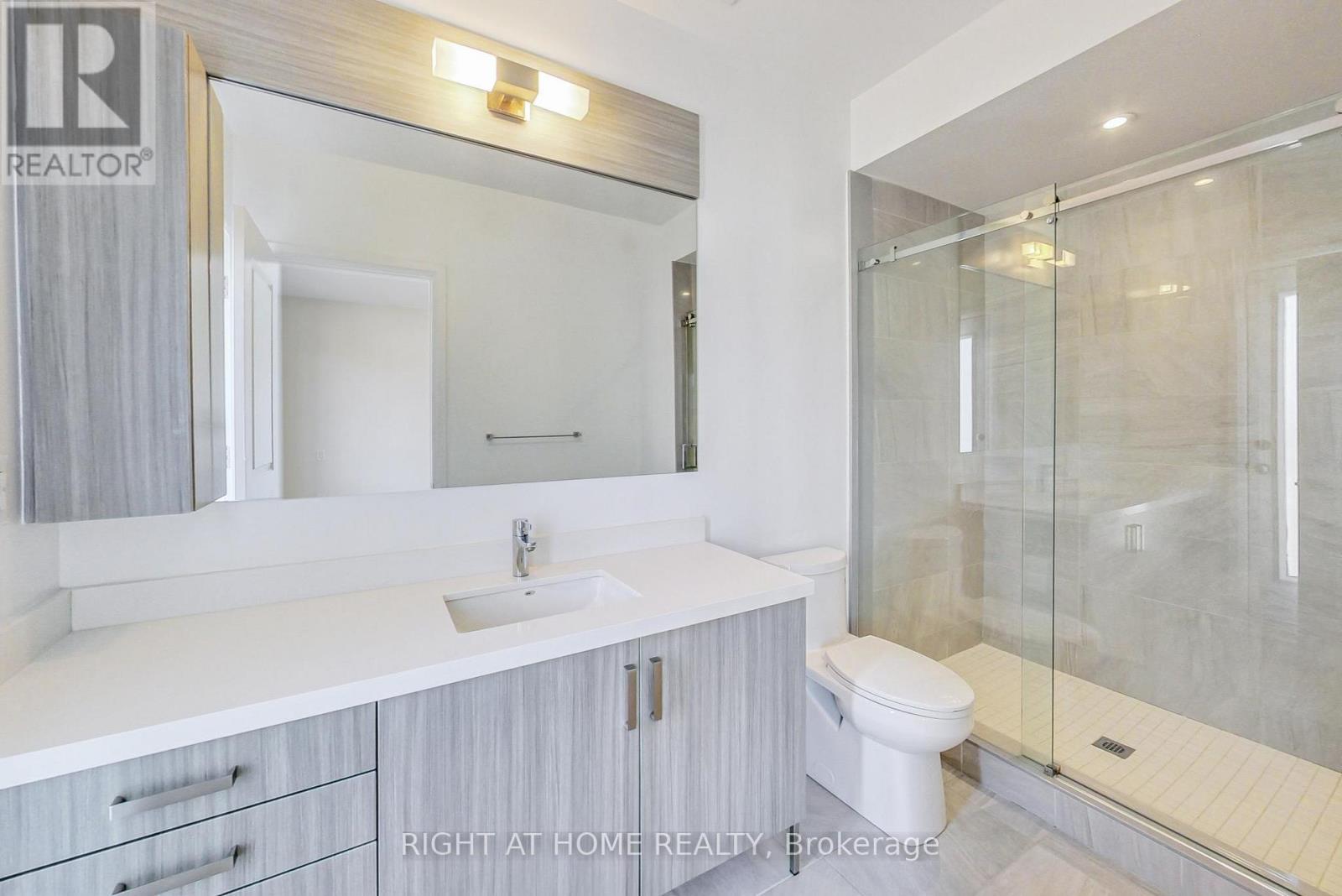 Th7 - 390 Highway 7 E, Richmond Hill, Ontario  L4B 0G5 - Photo 26 - N12762044