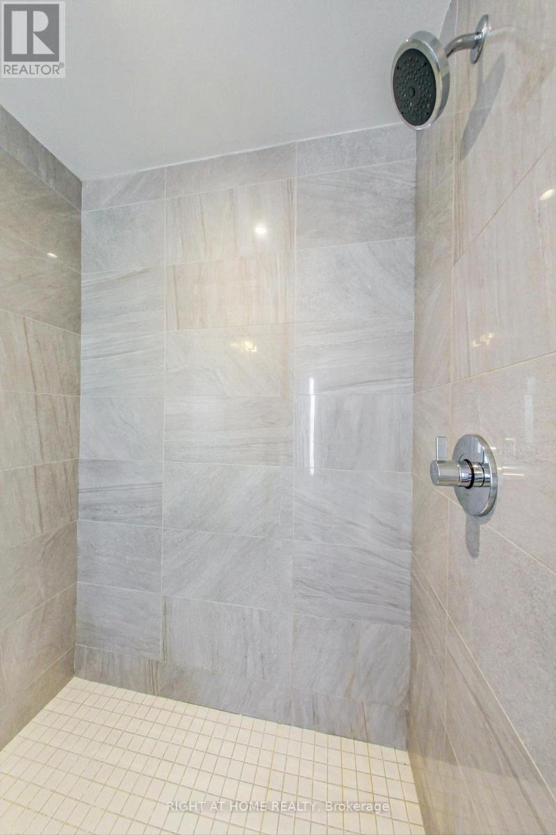 Th7 - 390 Highway 7 E, Richmond Hill, Ontario  L4B 0G5 - Photo 28 - N12762044