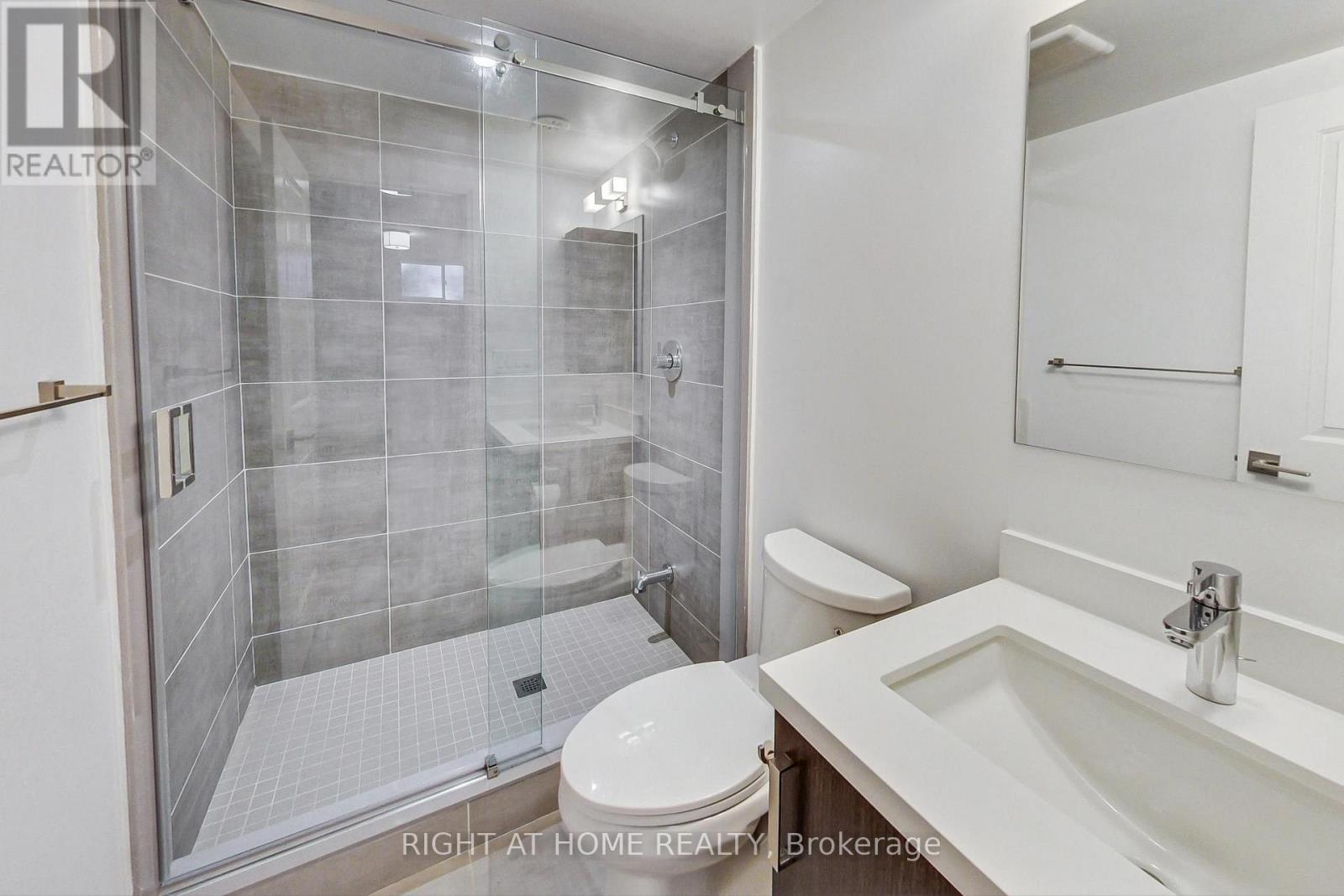 Th7 - 390 Highway 7 E, Richmond Hill, Ontario  L4B 0G5 - Photo 38 - N12762044