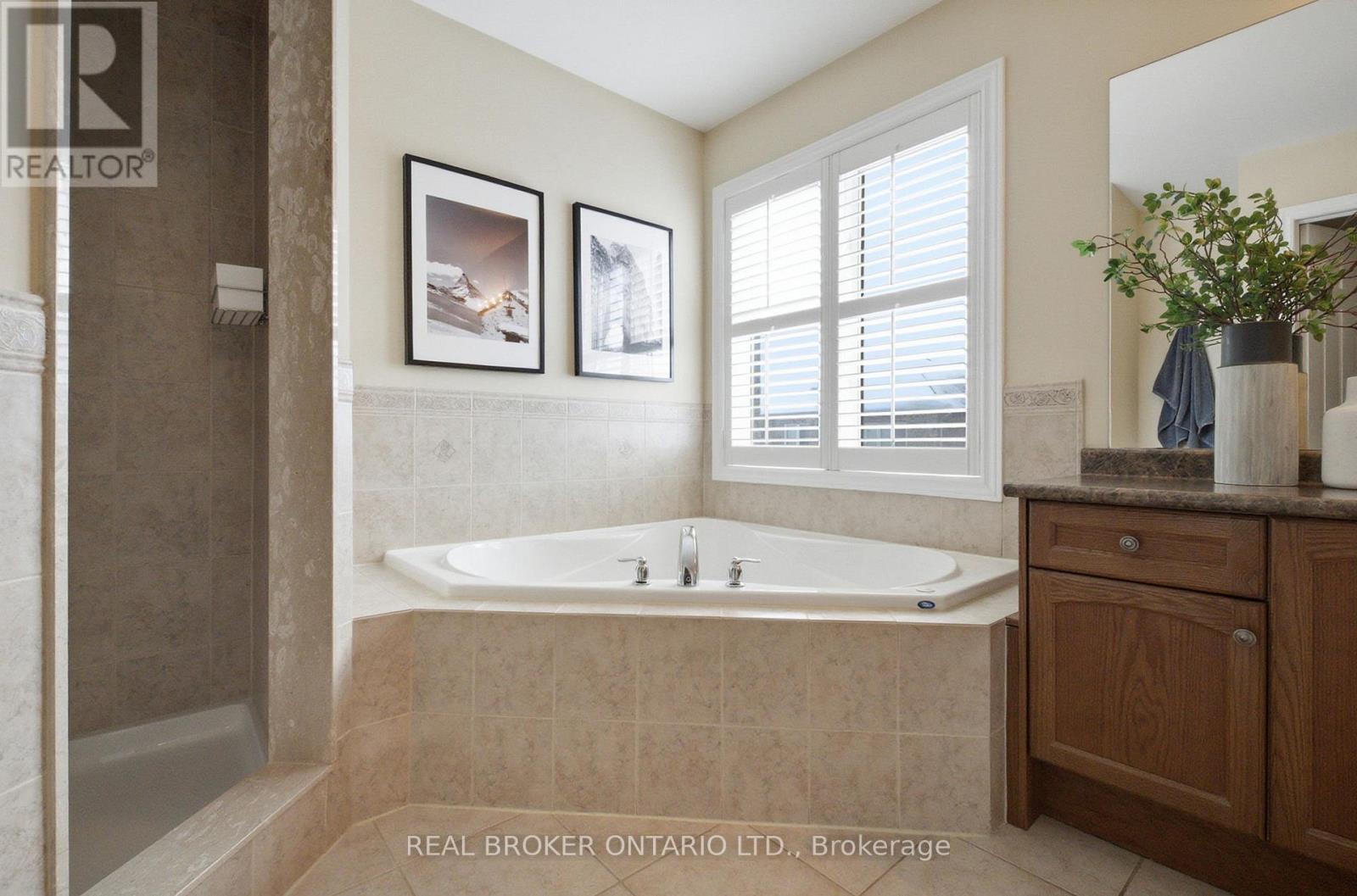 75 Pondmede Crescent, Whitchurch-Stouffville, Ontario  L4A 0E3 - Photo 20 - N12762066