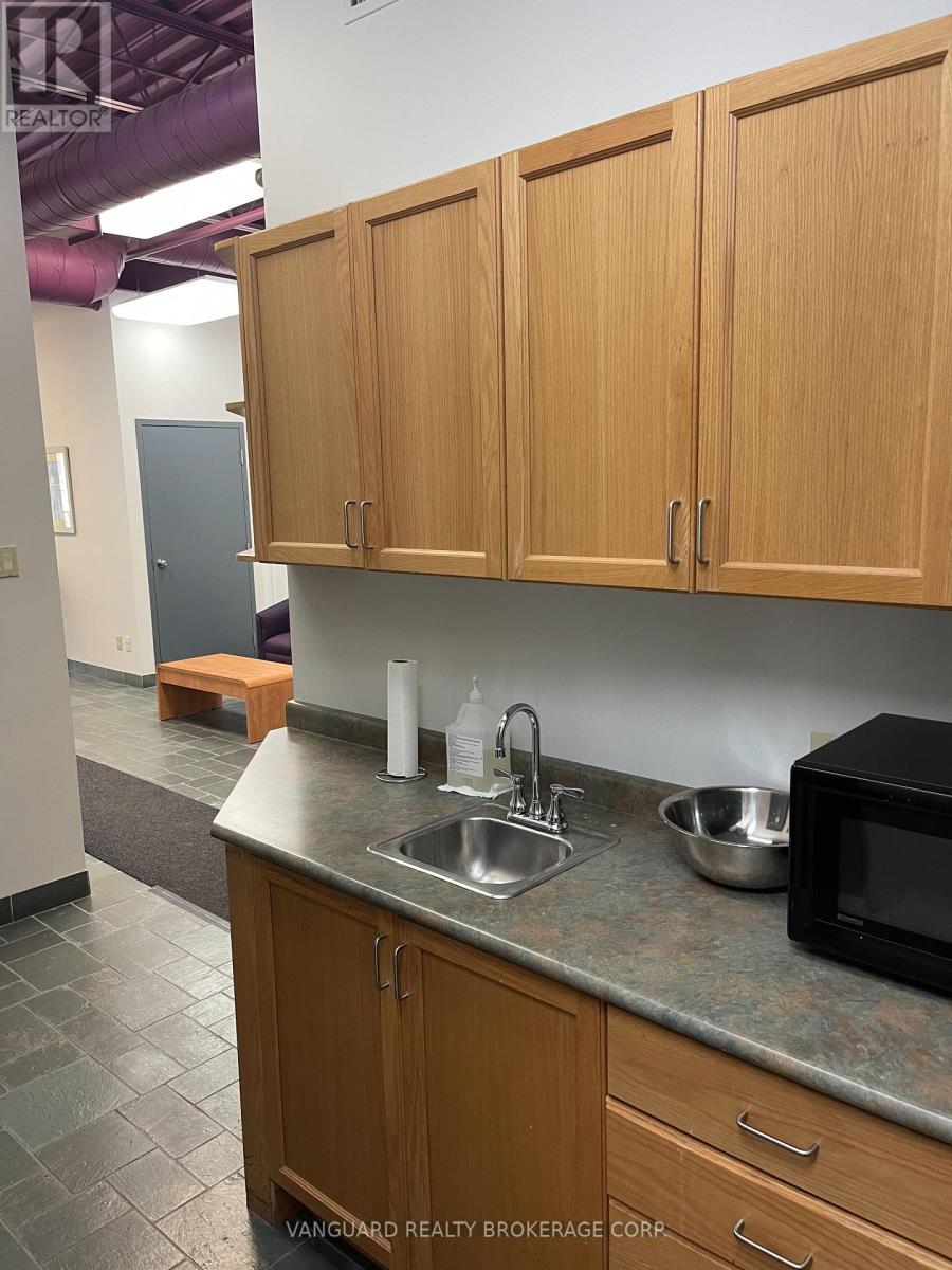 16 - 8611 Weston Road, Vaughan, Ontario  L4L 9P1 - Photo 5 - N12762086