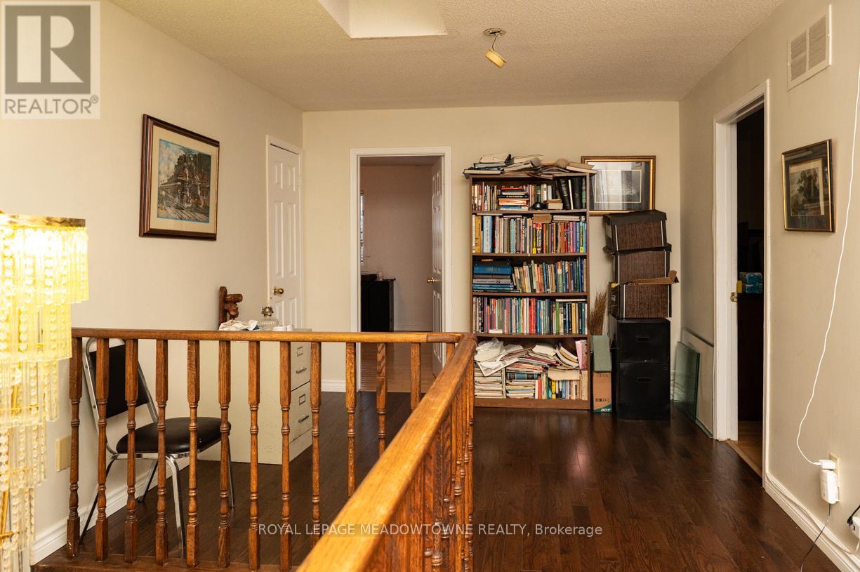 9 Hanna Avenue, Richmond Hill, Ontario  L4B 1Y6 - Photo 19 - N12762230