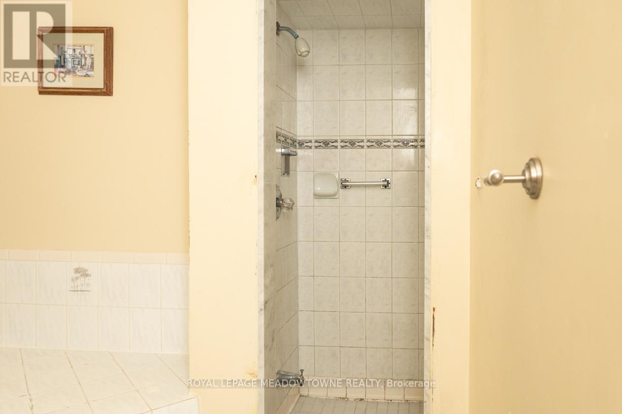 9 Hanna Avenue, Richmond Hill, Ontario  L4B 1Y6 - Photo 21 - N12762230