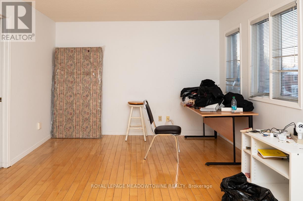 9 Hanna Avenue, Richmond Hill, Ontario  L4B 1Y6 - Photo 25 - N12762230