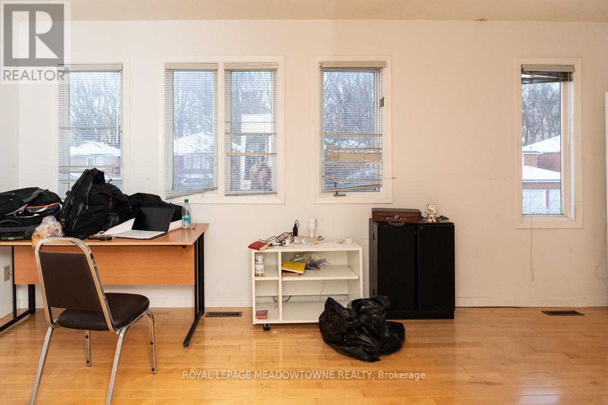 9 Hanna Avenue, Richmond Hill, Ontario  L4B 1Y6 - Photo 26 - N12762230