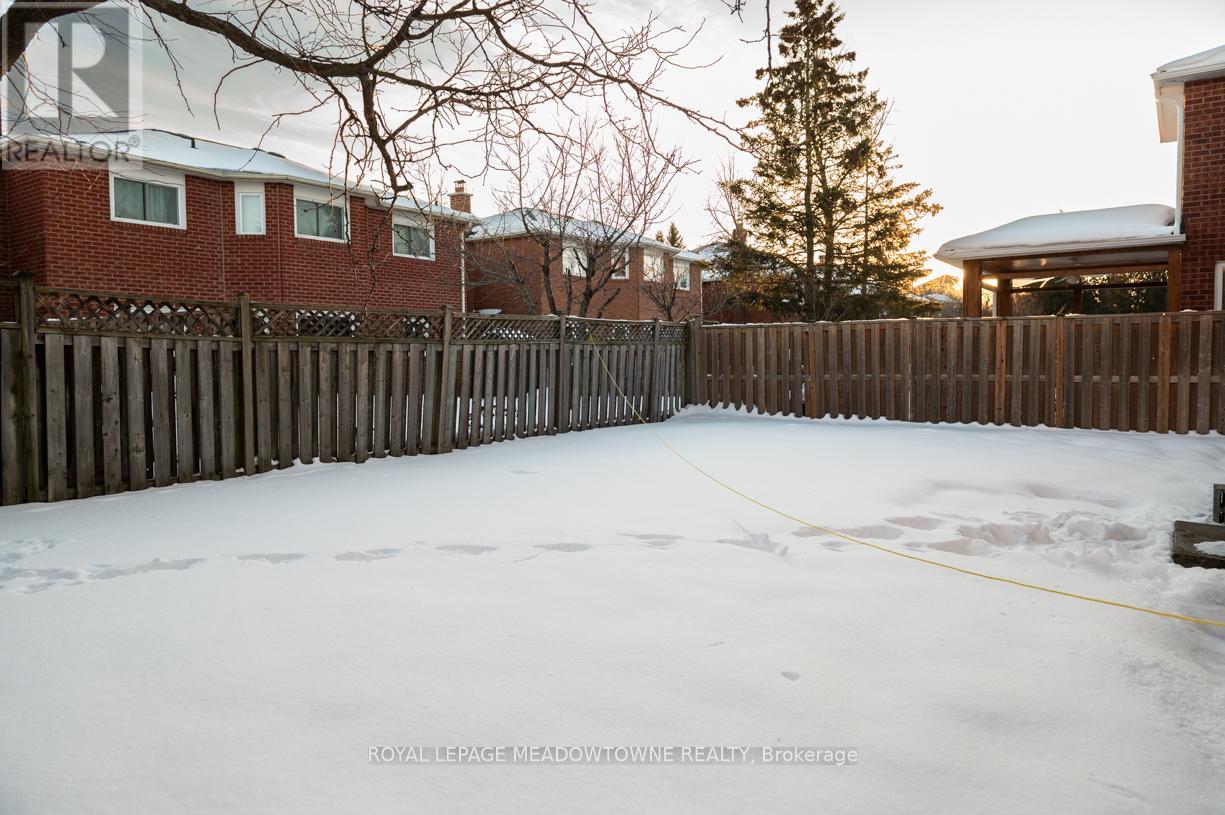 9 Hanna Avenue, Richmond Hill, Ontario  L4B 1Y6 - Photo 33 - N12762230