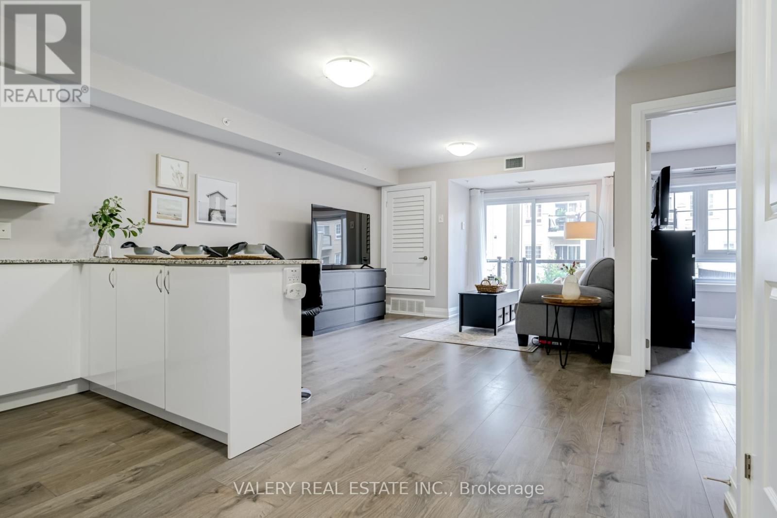 226 - 481 Rupert Avenue, Whitchurch-Stouffville, Ontario  L4A 1Y7 - Photo 2 - N12762258