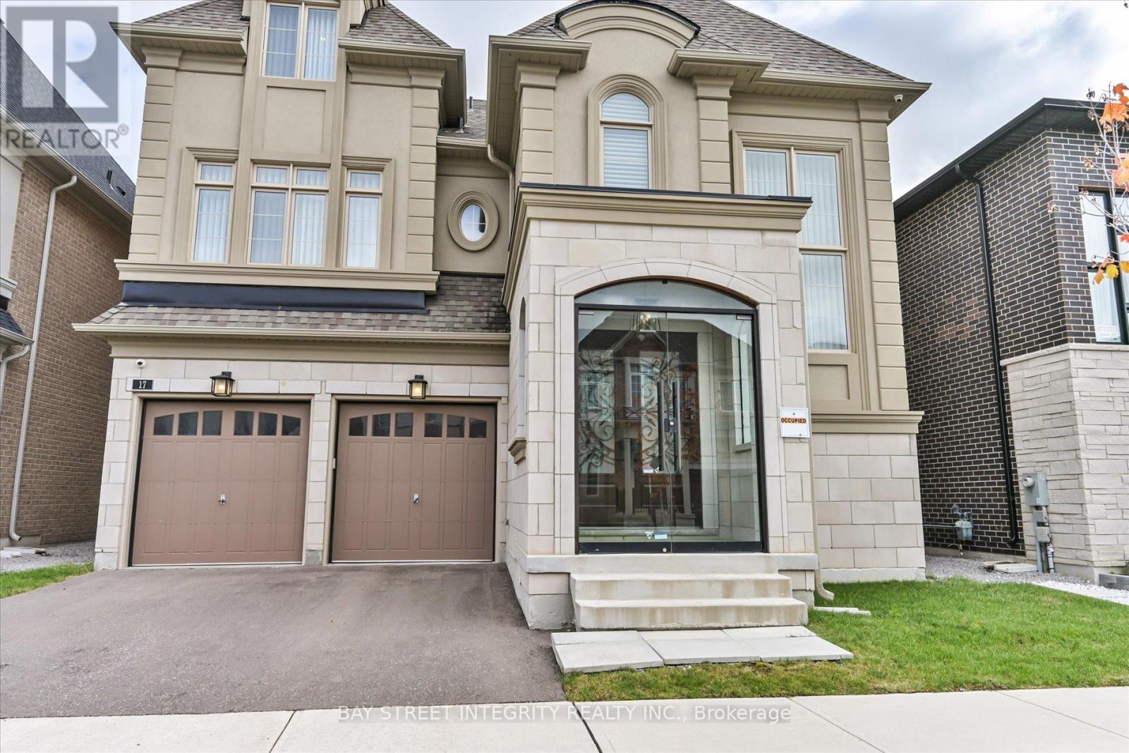 17 Red Giant Street, Richmond Hill, Ontario  L4C 4Z1 - Photo 3 - N12762290