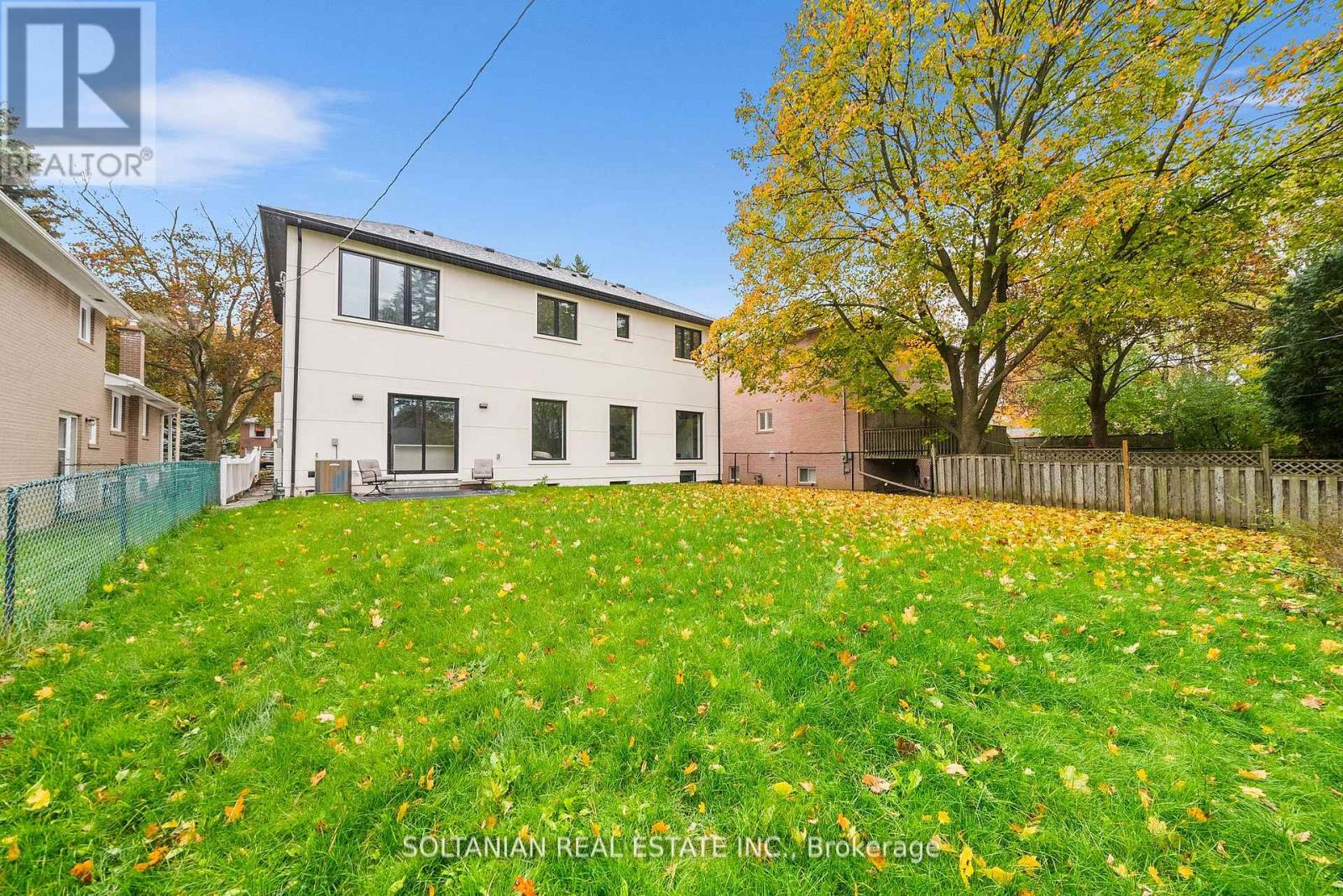 98 Babcombe Drive, Markham, Ontario  L3T 1N1 - Photo 46 - N12762298