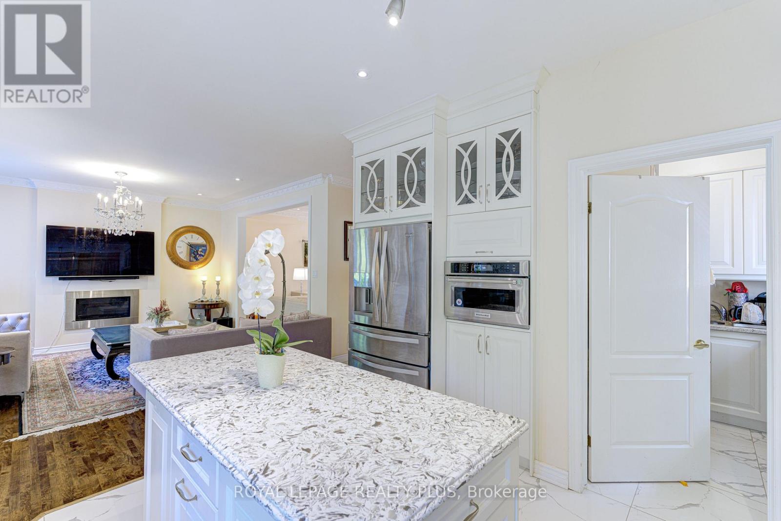 104 Melbourne Drive, Richmond Hill, Ontario  L4S 2G7 - Photo 20 - N12762306