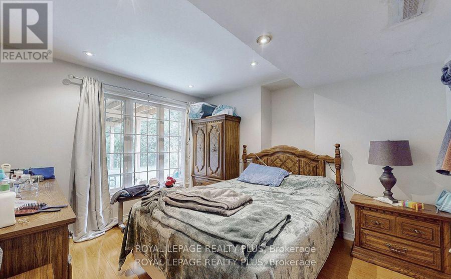 104 Melbourne Drive, Richmond Hill, Ontario  L4S 2G7 - Photo 39 - N12762306