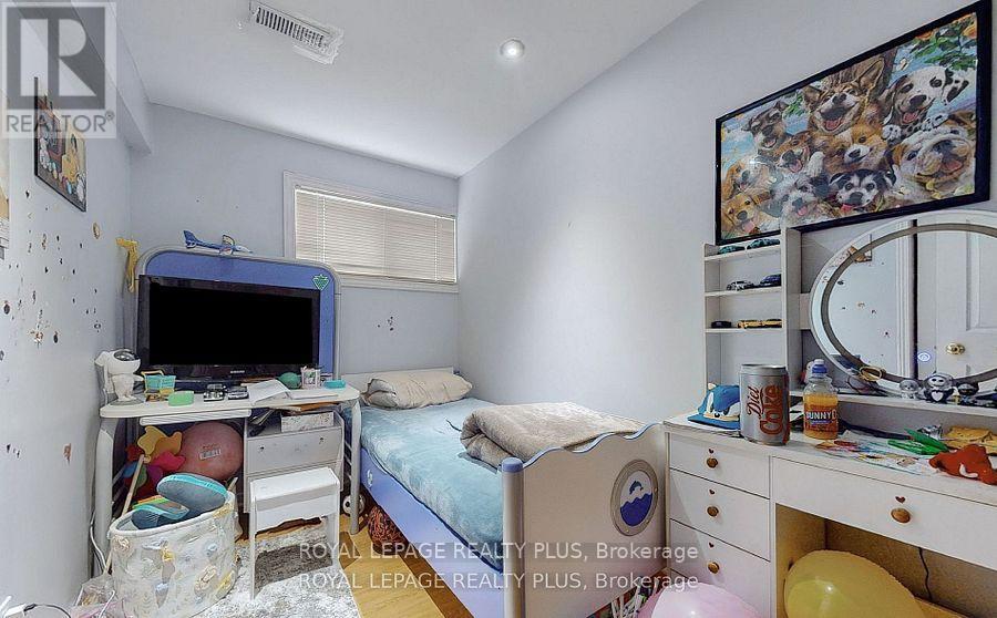 104 Melbourne Drive, Richmond Hill, Ontario  L4S 2G7 - Photo 40 - N12762306