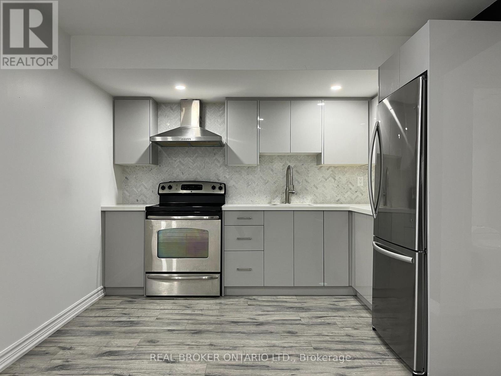 Bsmt - 7 Robert Green Crescent, Vaughan, Ontario  L6A 0V6 - Photo 2 - N12762308