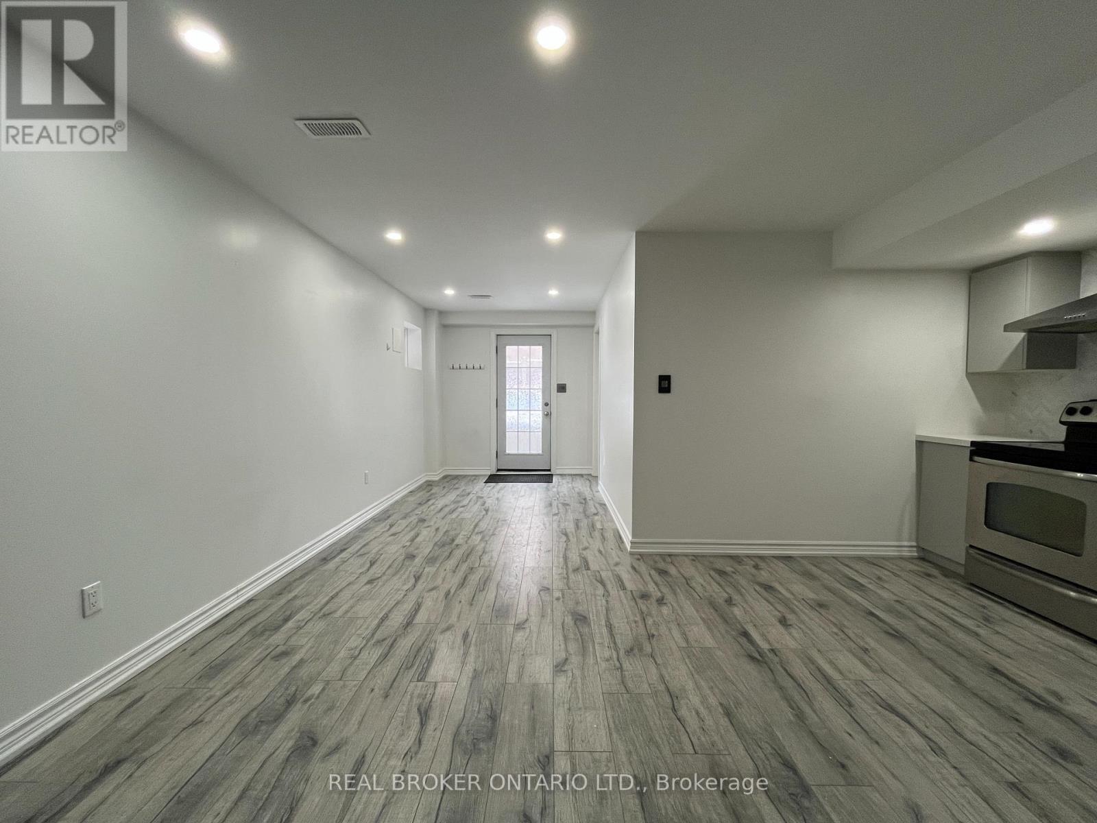 Bsmt - 7 Robert Green Crescent, Vaughan, Ontario  L6A 0V6 - Photo 4 - N12762308