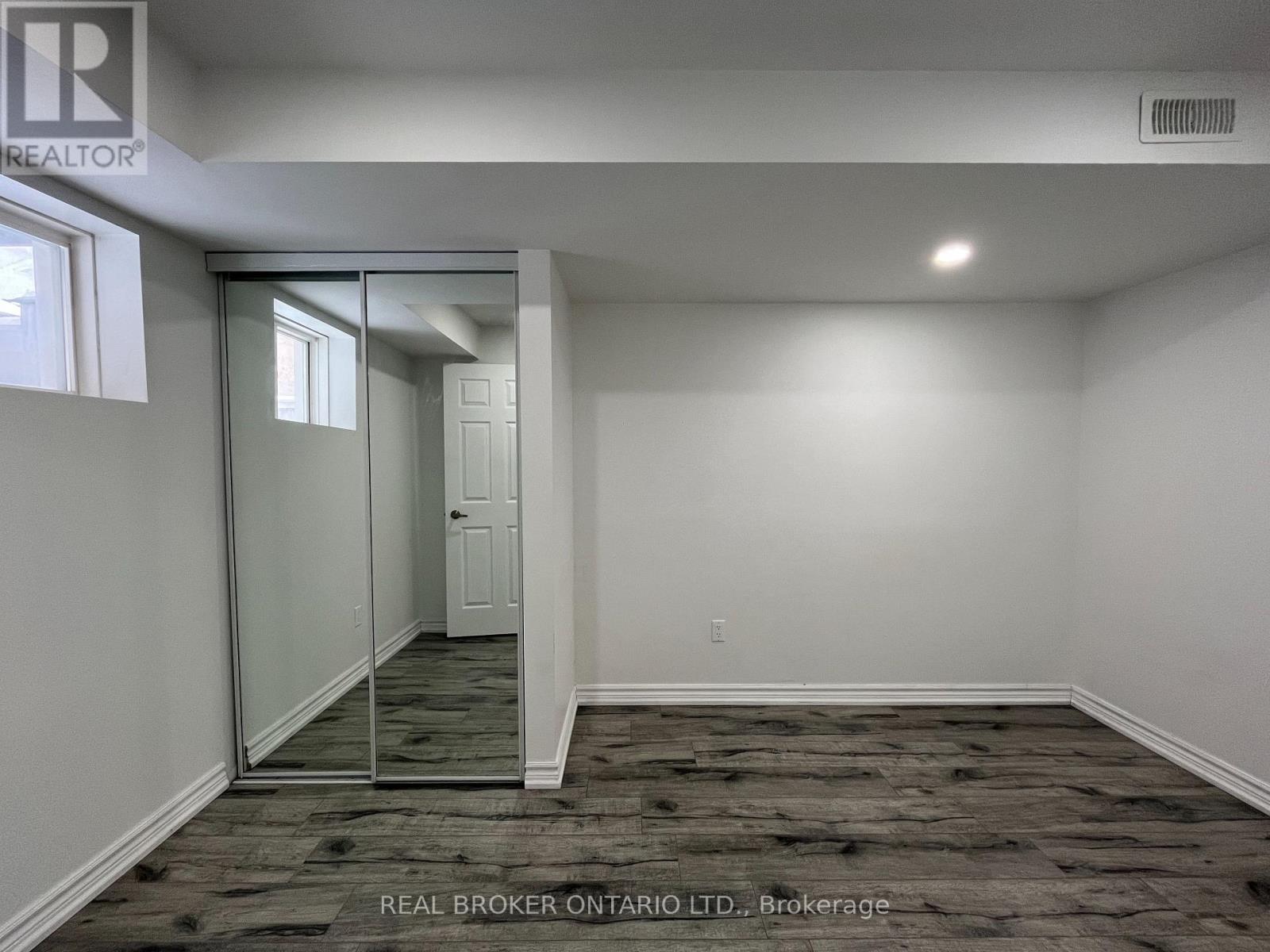 Bsmt - 7 Robert Green Crescent, Vaughan, Ontario  L6A 0V6 - Photo 6 - N12762308