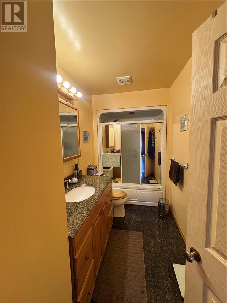 1040 Nipissing Road, Warren, Ontario  P0H 2N0 - Photo 11 - 2126324