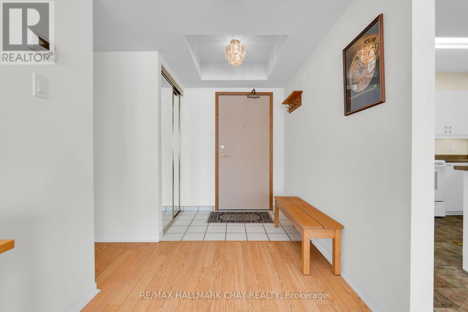 103 - 21 Kempenfelt Drive, Barrie (North Shore), Ontario  L4M 1B8 - Photo 4 - S12762166