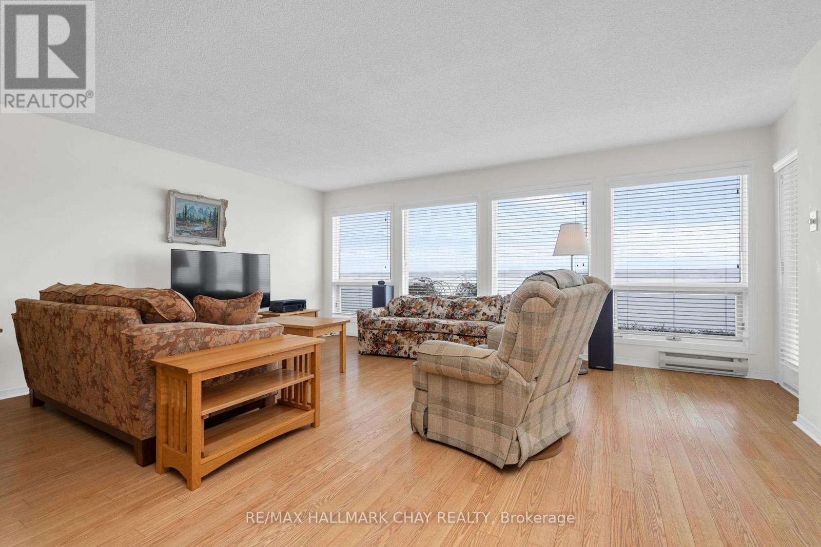 103 - 21 Kempenfelt Drive, Barrie (North Shore), Ontario  L4M 1B8 - Photo 6 - S12762166