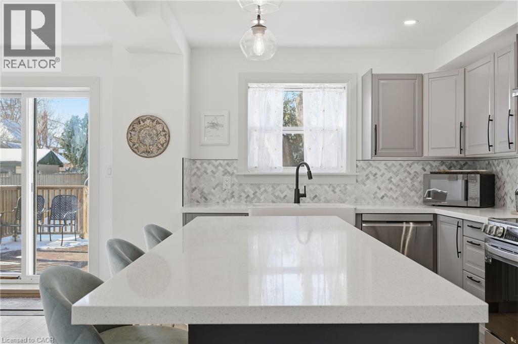 286 East 18th Street, Hamilton, Ontario  L9A 4P6 - Photo 14 - 40803284