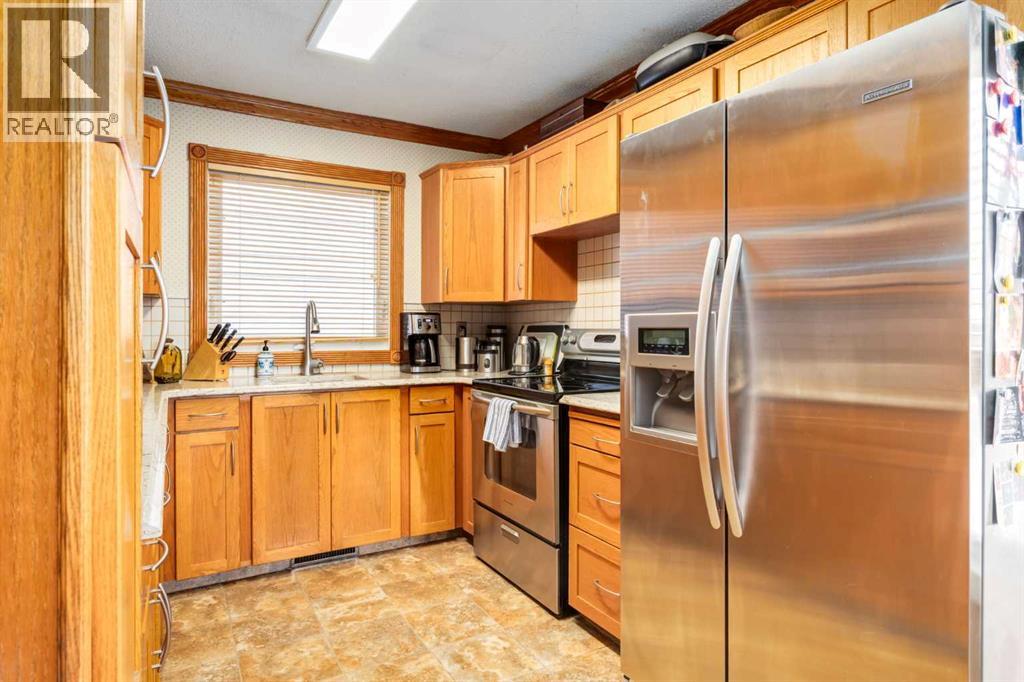 21 Midridge Green Se, Calgary, Alberta  T2X 1C9 - Photo 10 - A2278195