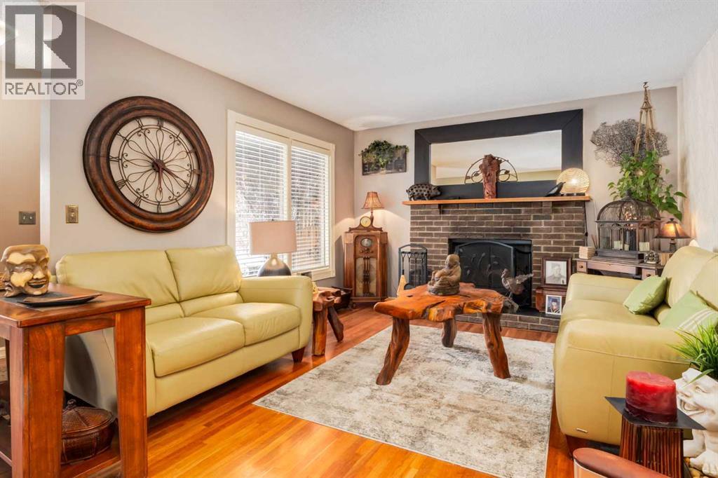 21 Midridge Green Se, Calgary, Alberta  T2X 1C9 - Photo 2 - A2278195