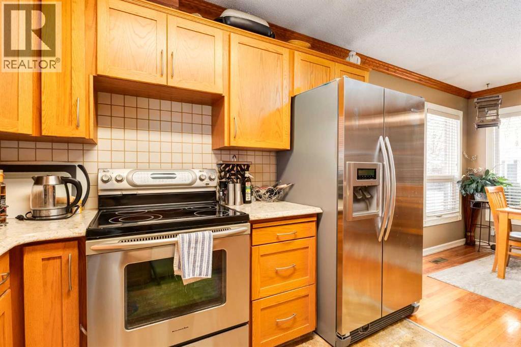 21 Midridge Green Se, Calgary, Alberta  T2X 1C9 - Photo 12 - A2278195