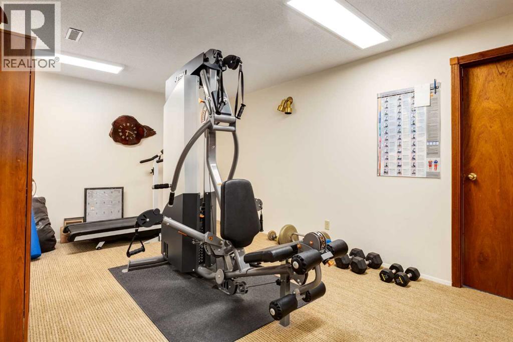 21 Midridge Green Se, Calgary, Alberta  T2X 1C9 - Photo 26 - A2278195