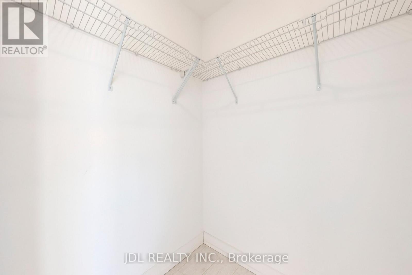 1001 - 10 De Boers Drive, Toronto, Ontario  M3J 0H1 - Photo 18 - W12761940