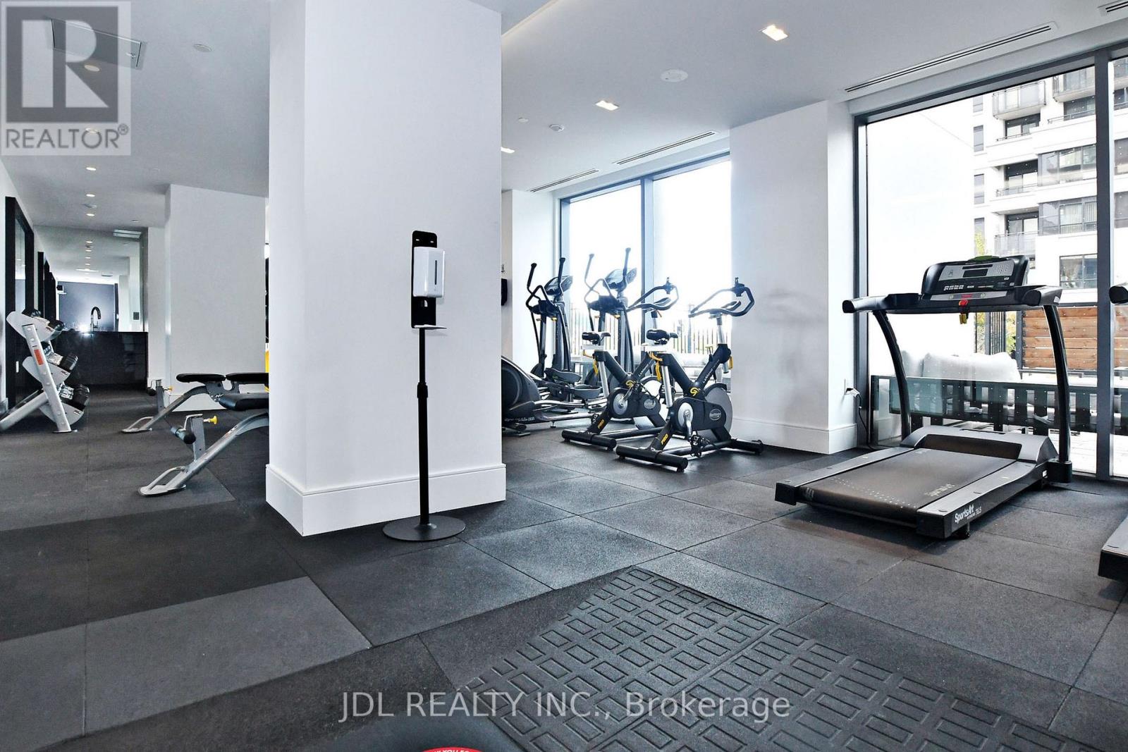 1001 - 10 De Boers Drive, Toronto, Ontario  M3J 0H1 - Photo 38 - W12761940