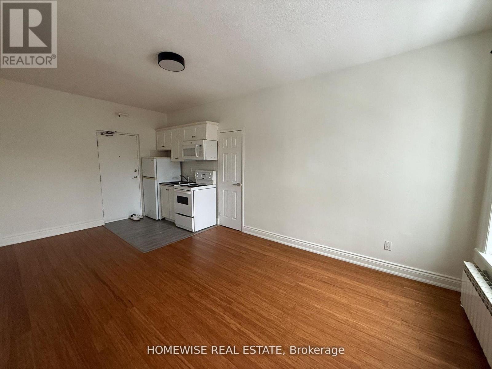 304 - 1 Triller Avenue, Toronto, Ontario  M6K 3B7 - Photo 7 - W12761950