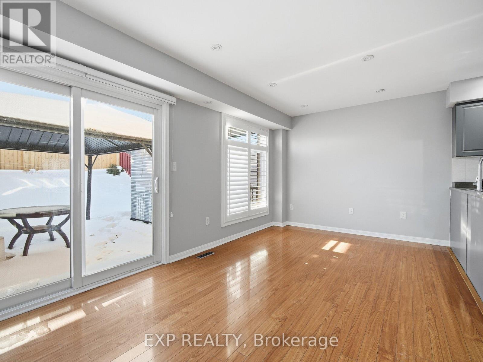 48 Mount Ranier Crescent, Brampton, Ontario  L6R 2K9 - Photo 11 - W12761958