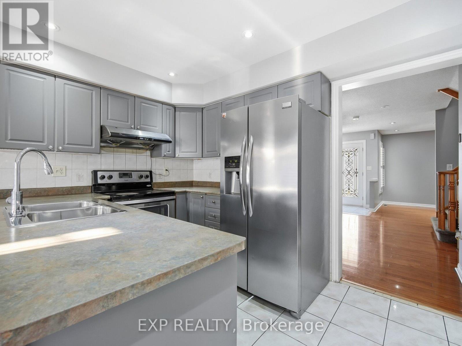 48 Mount Ranier Crescent, Brampton, Ontario  L6R 2K9 - Photo 19 - W12761958