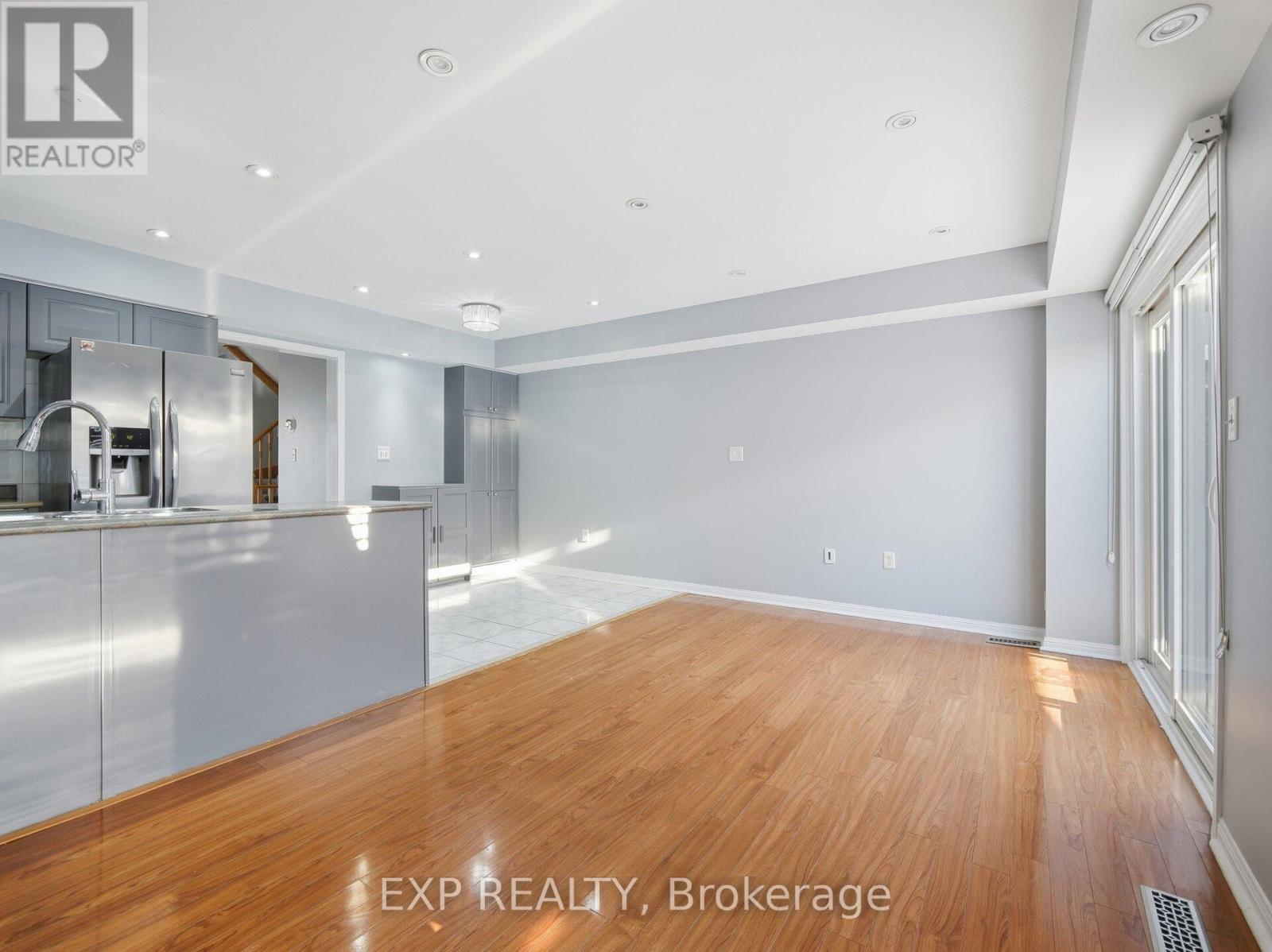 48 Mount Ranier Crescent, Brampton, Ontario  L6R 2K9 - Photo 21 - W12761958