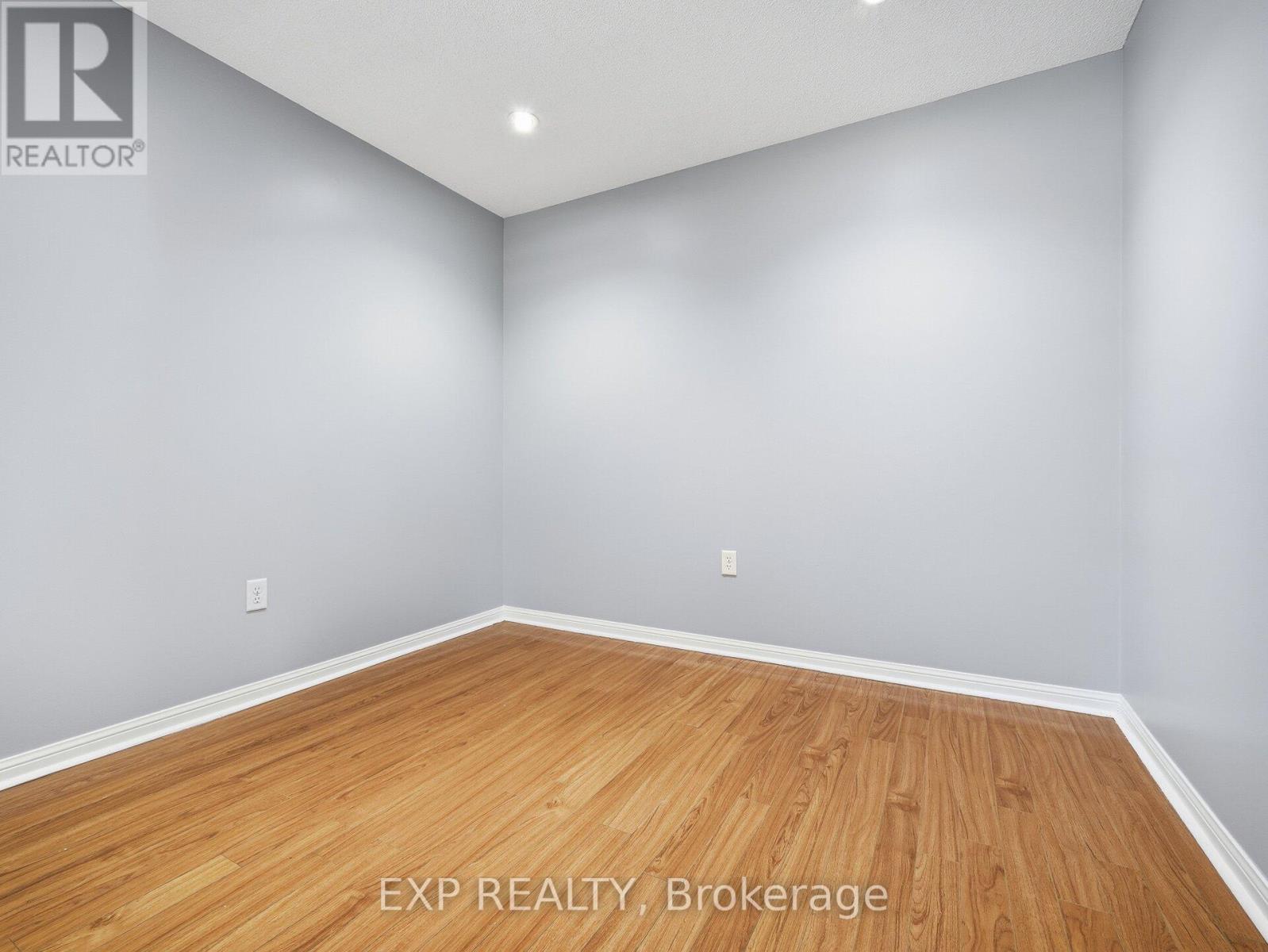 48 Mount Ranier Crescent, Brampton, Ontario  L6R 2K9 - Photo 5 - W12761958