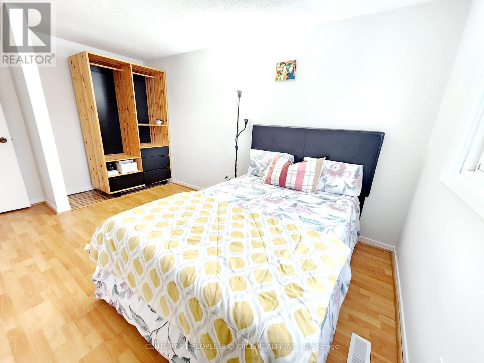 7275 Corrine Crescent, Mississauga, Ontario  L5N 5C3 - Photo 20 - W12761980