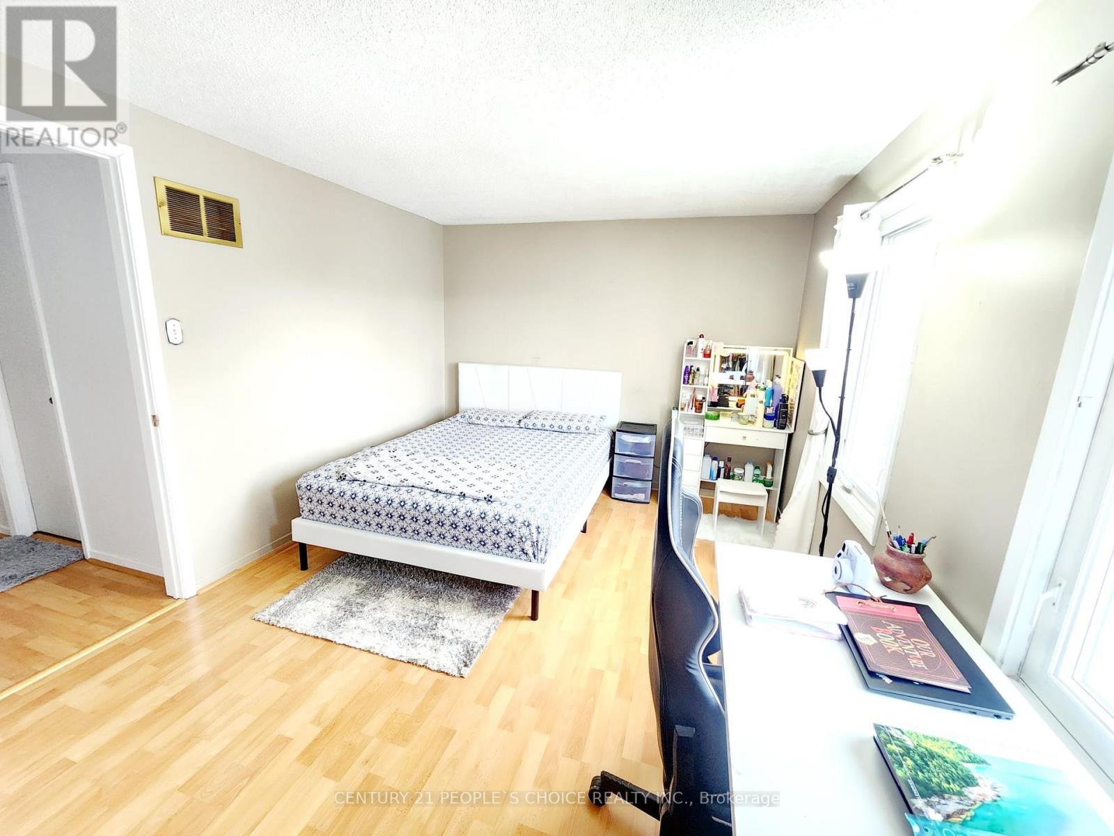 7275 Corrine Crescent, Mississauga, Ontario  L5N 5C3 - Photo 27 - W12761980