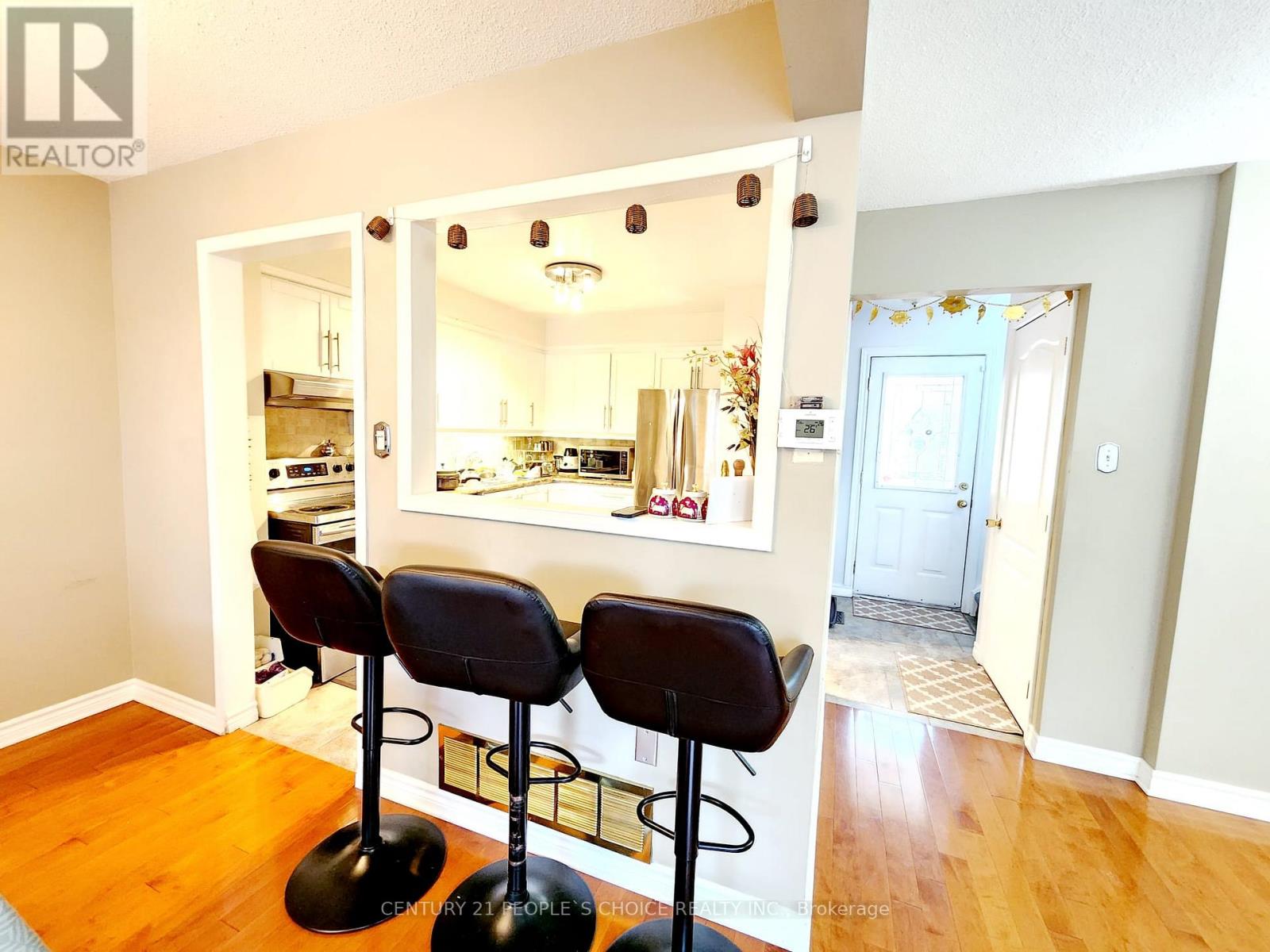 7275 Corrine Crescent, Mississauga, Ontario  L5N 5C3 - Photo 3 - W12761980