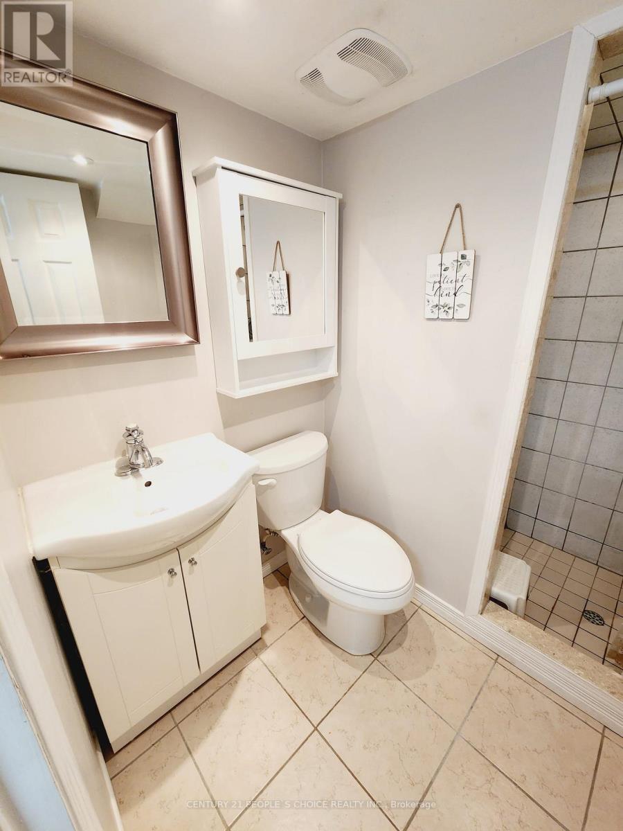 7275 Corrine Crescent, Mississauga, Ontario  L5N 5C3 - Photo 32 - W12761980