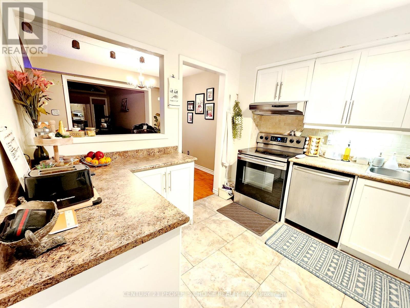 7275 Corrine Crescent, Mississauga, Ontario  L5N 5C3 - Photo 6 - W12761980