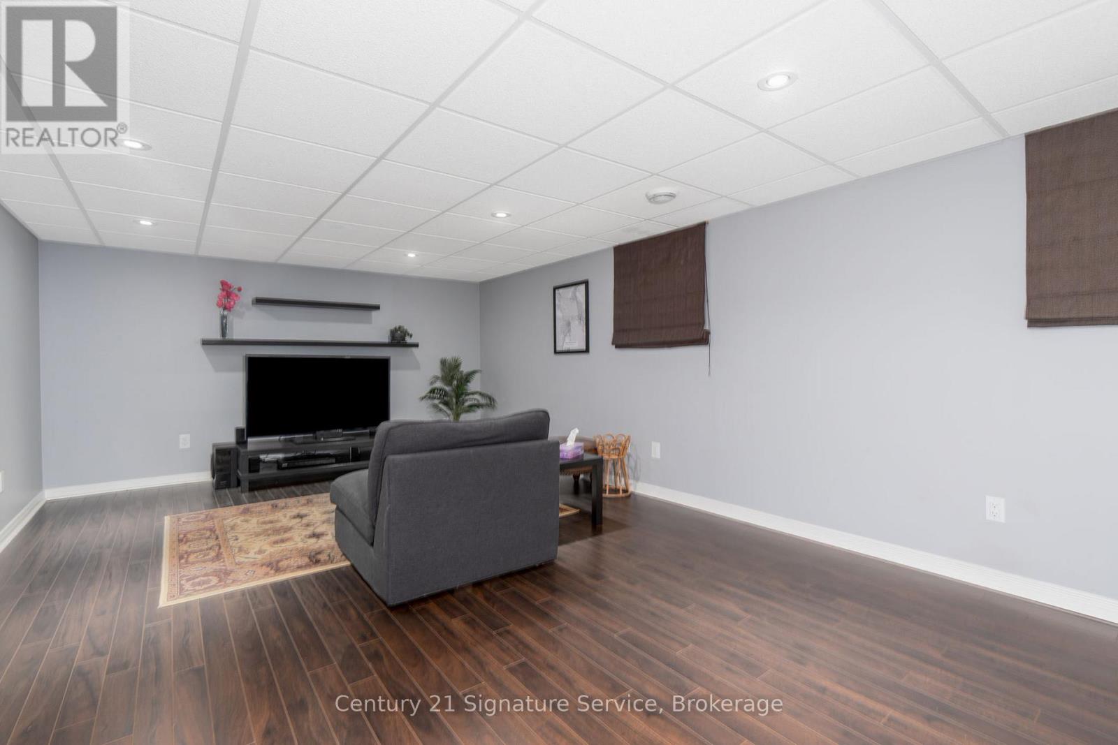 854 Forestwood Drive, Mississauga, Ontario  L5C 1G8 - Photo 28 - W12761992