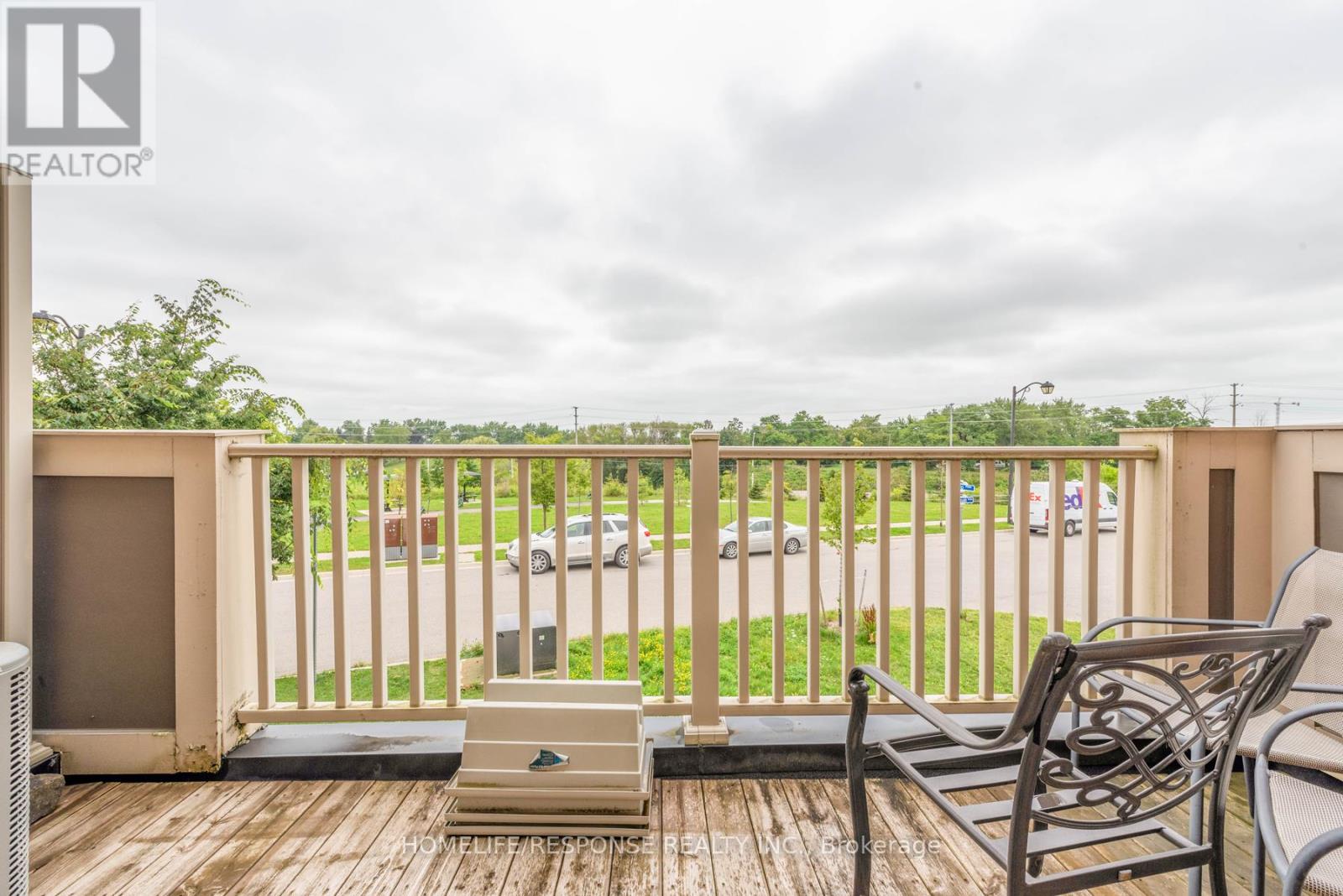 577 Pharo Point, Milton, Ontario  L9T 8H6 - Photo 4 - W12761998