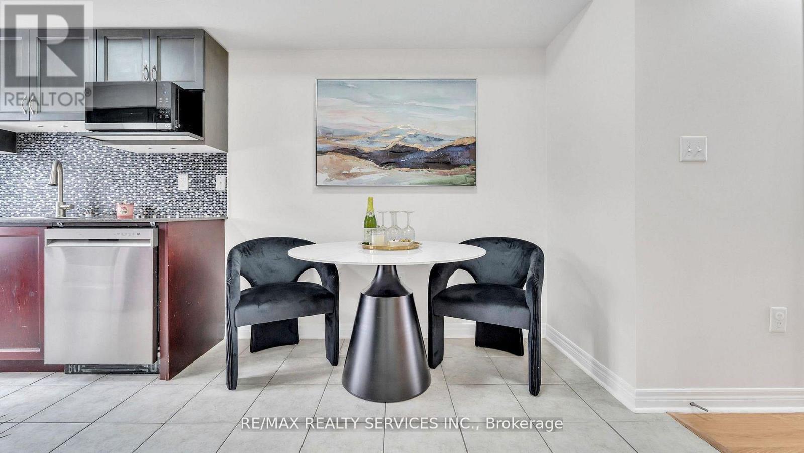 56 - 16 Soldier Street, Brampton, Ontario  L7A 4B6 - Photo 15 - W12762006