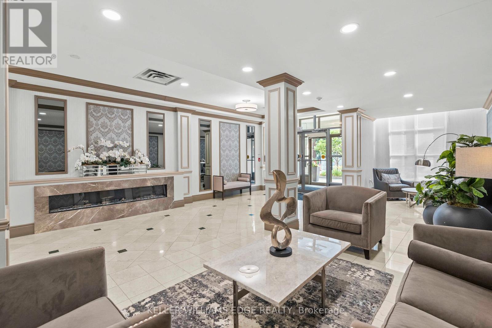 401 - 442 Maple Avenue, Burlington, Ontario  L7S 2L7 - Photo 8 - W12762008