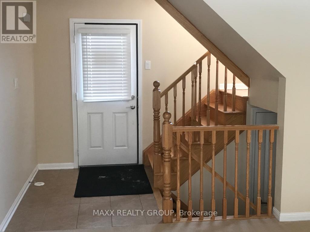 5 Mccandless Crt Court, Milton, Ontario  L9T 2C4 - Photo 2 - W12762016