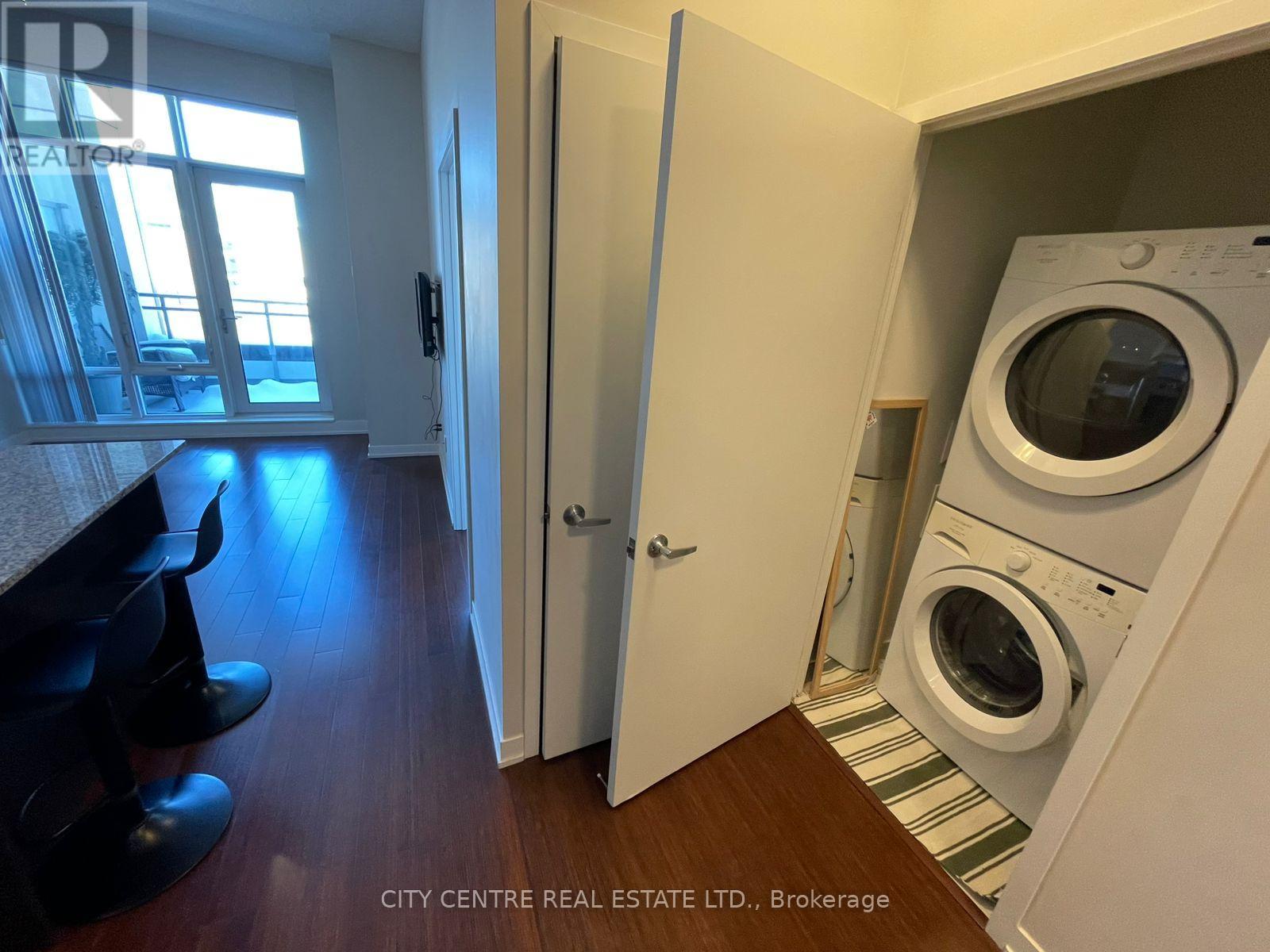 401 - 365 Prince Of Wales Drive, Mississauga, Ontario  L5B 0G6 - Photo 13 - W12762018