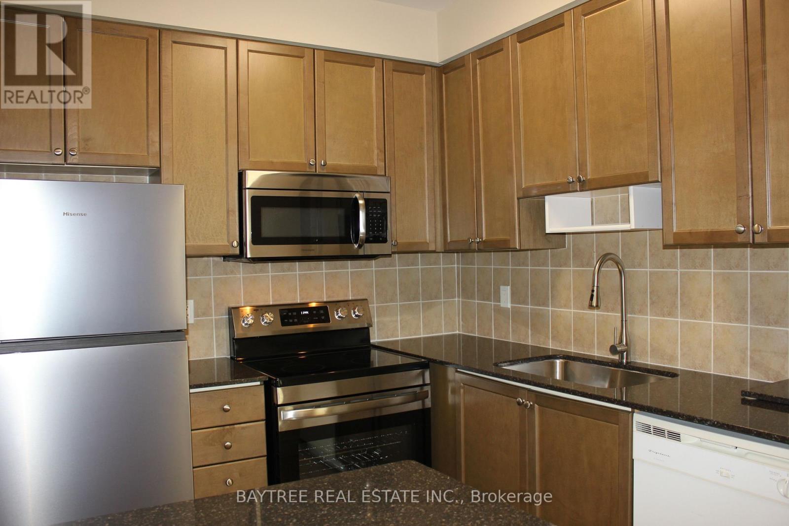 2108 - 2121 Lake Shore Boulevard W, Toronto, Ontario  M8V 4E9 - Photo 3 - W12762034