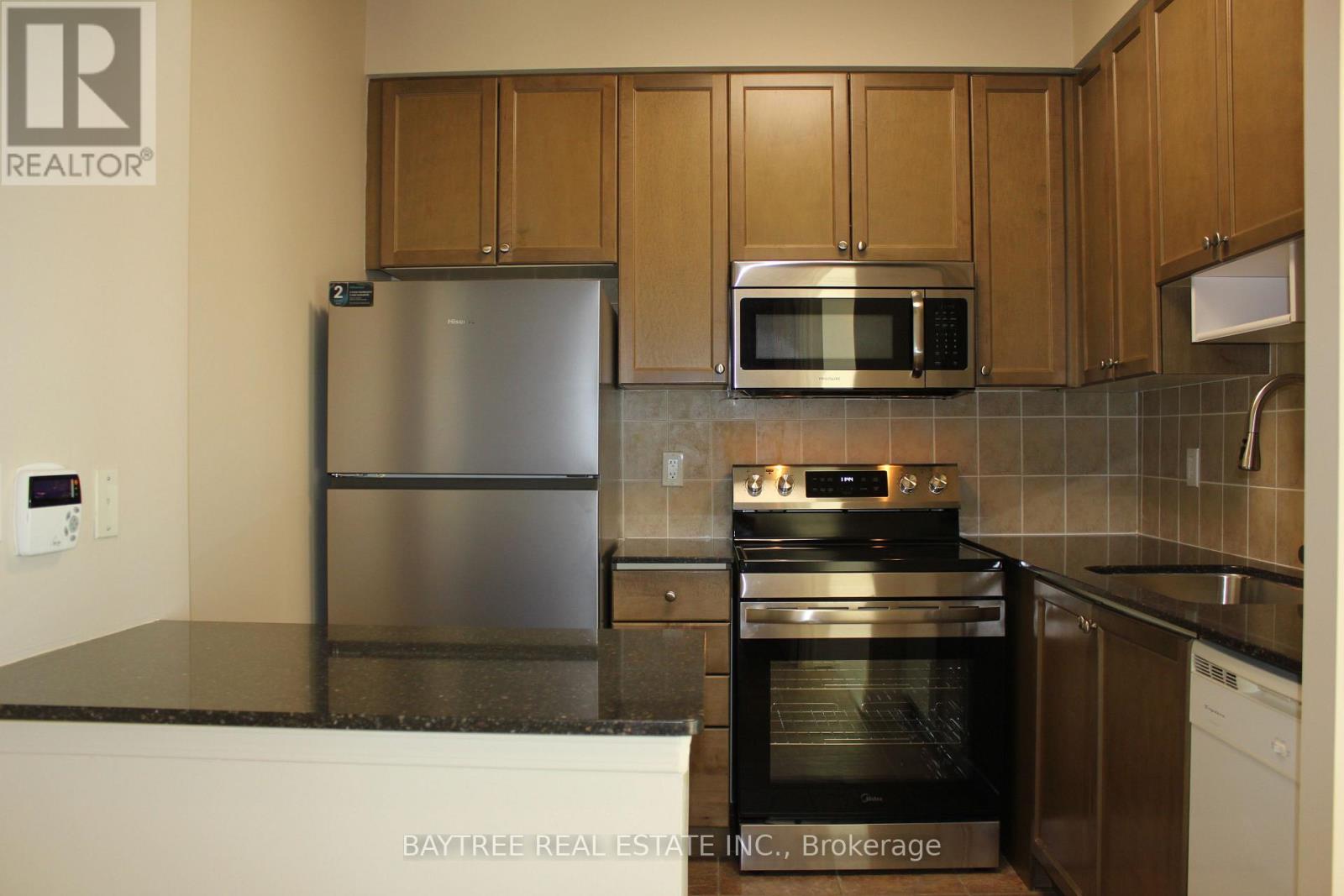 2108 - 2121 Lake Shore Boulevard W, Toronto, Ontario  M8V 4E9 - Photo 4 - W12762034